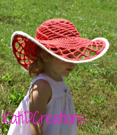 10 plus beaux chapeaux de soleil compilés par Simply Collectible pour AllFreeCrochet.com