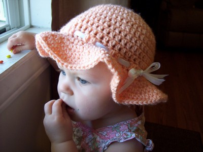 10 plus beaux chapeaux de soleil compilés par Simply Collectible pour AllFreeCrochet.com